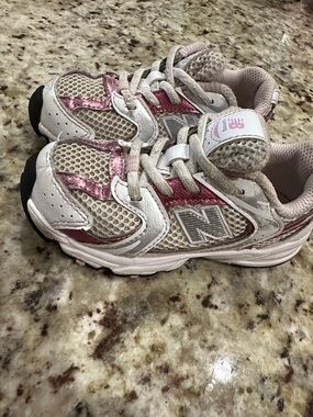 New Balance Kids Sneakers in White and Pink